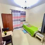 One Cozy Room Available Metro Train Walkable
